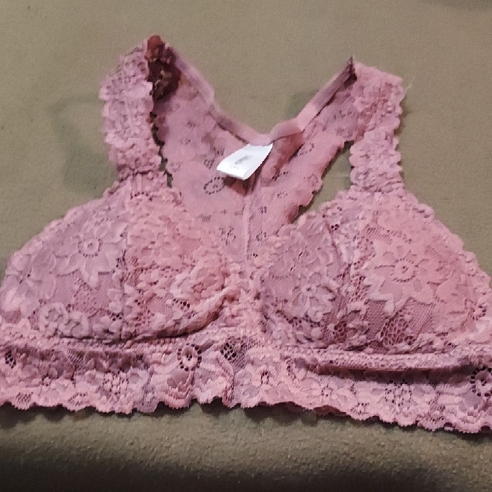 💜2/$15 Or 4/$25 Yahada size 28B Bralette deep burgundy